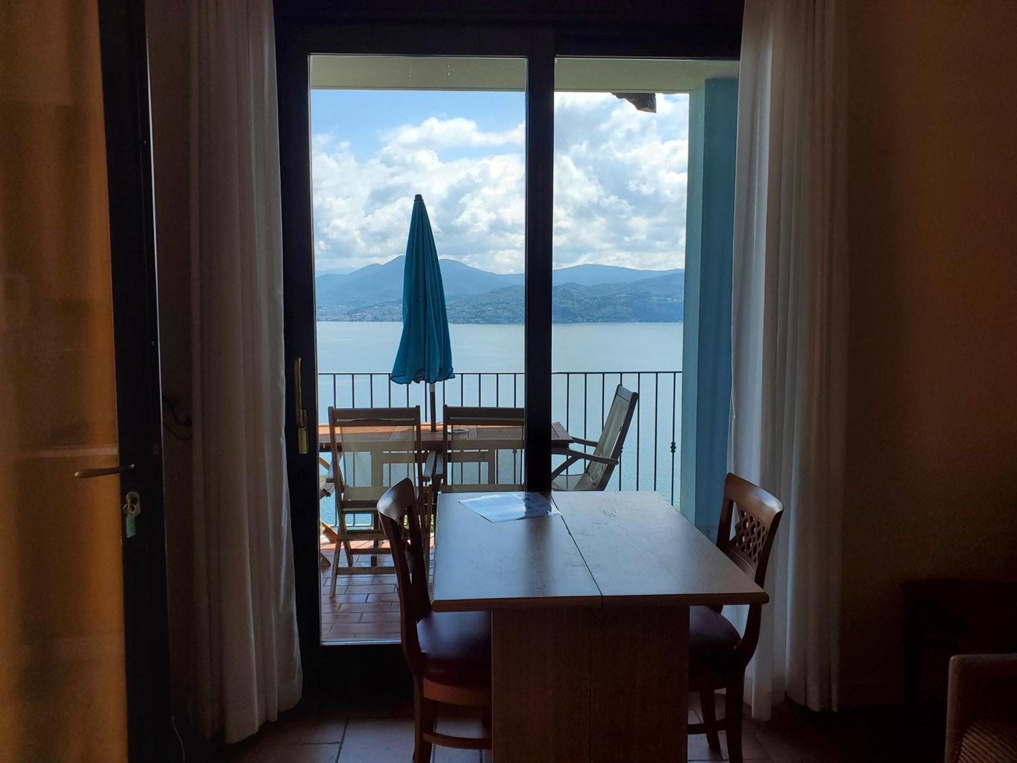 Residence Il Vigneto Oggebbio Bagian luar foto