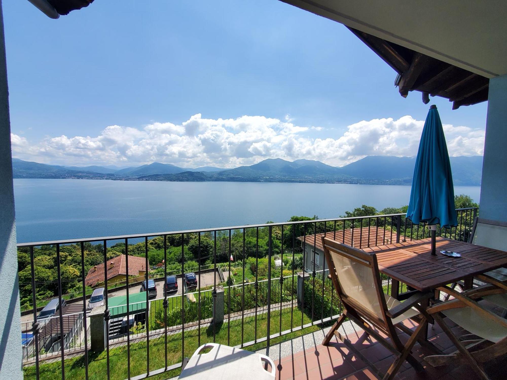 Residence Il Vigneto Oggebbio Bagian luar foto
