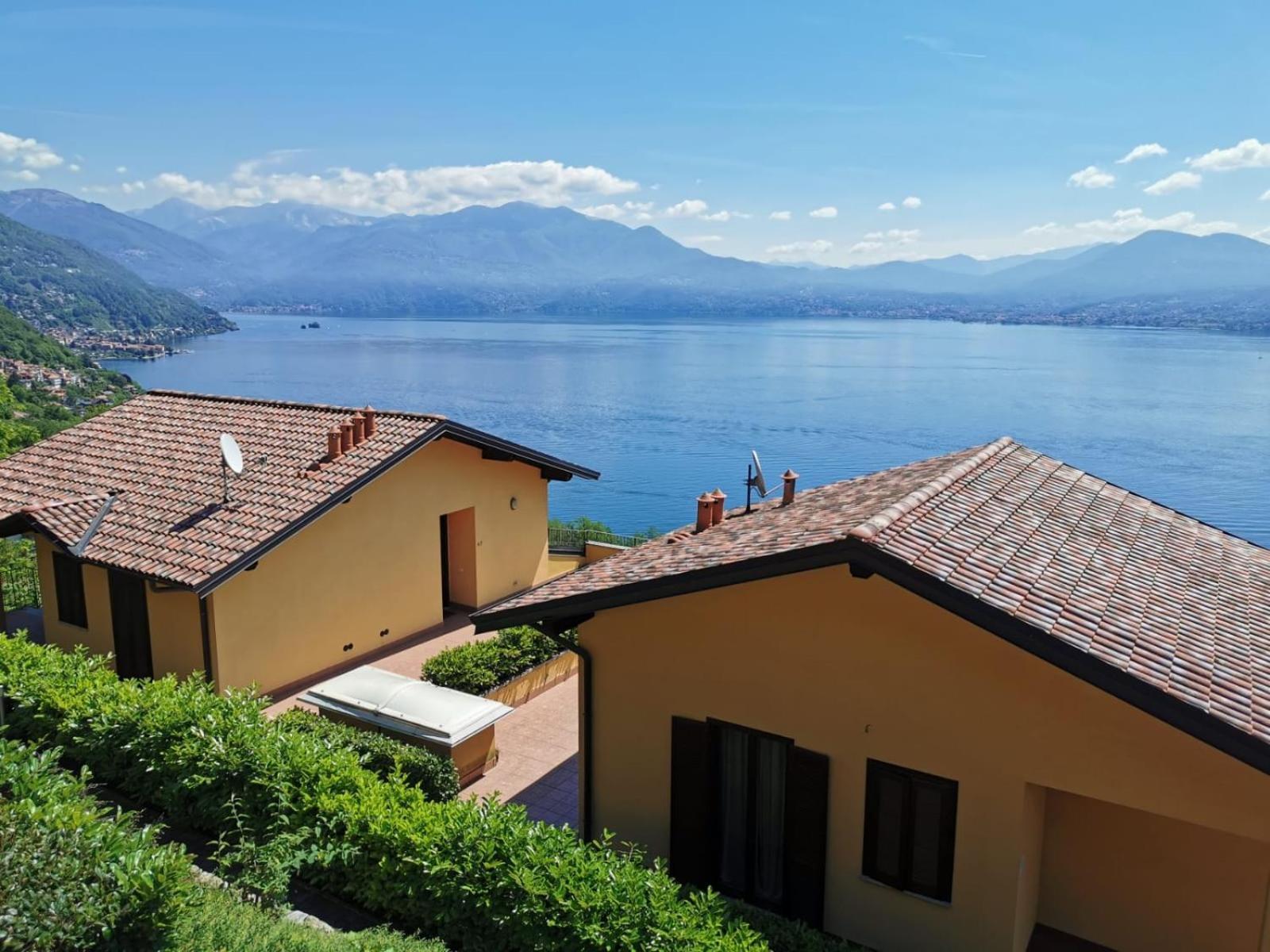 Residence Il Vigneto Oggebbio Bagian luar foto