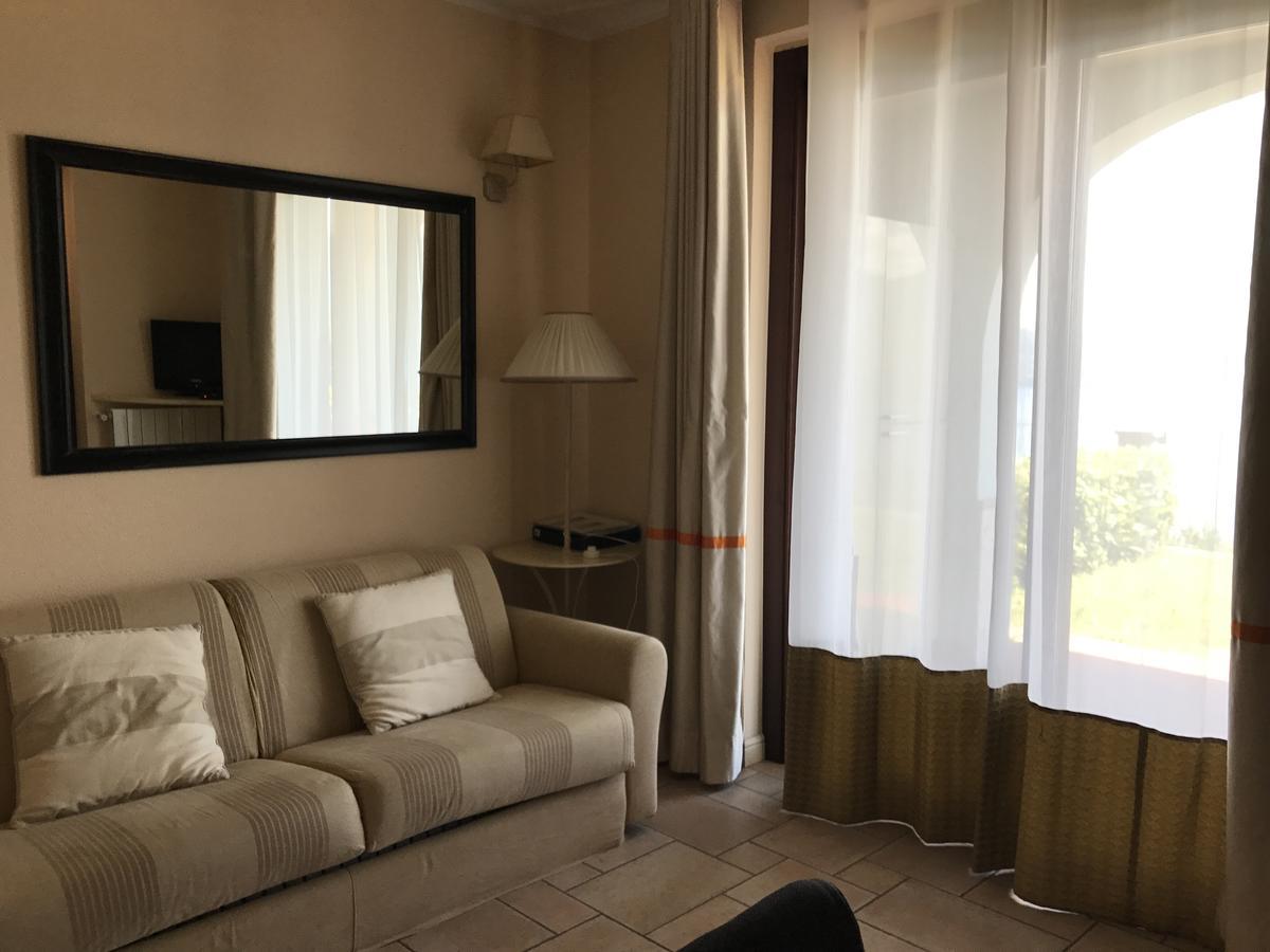 Residence Il Vigneto Oggebbio Bagian luar foto