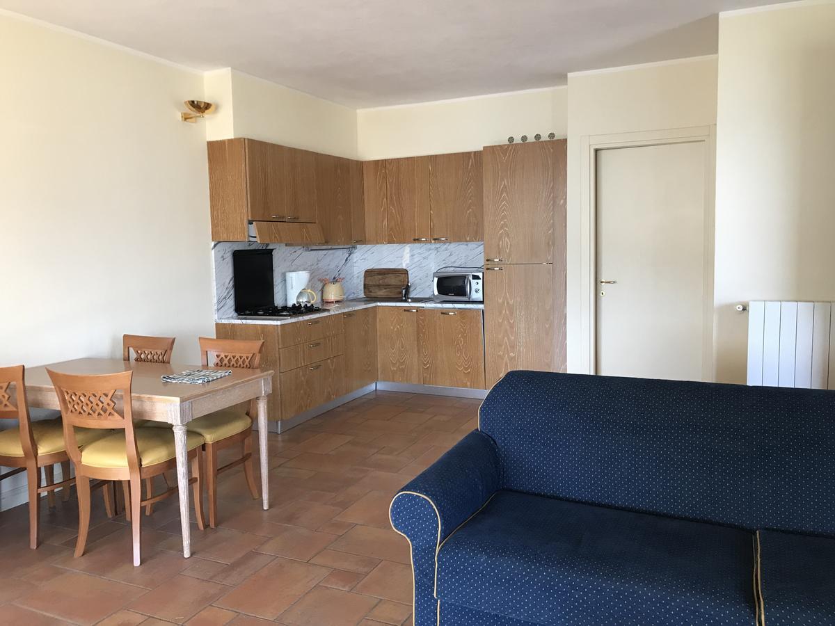 Residence Il Vigneto Oggebbio Bagian luar foto