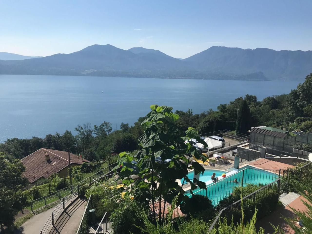 Residence Il Vigneto Oggebbio Bagian luar foto
